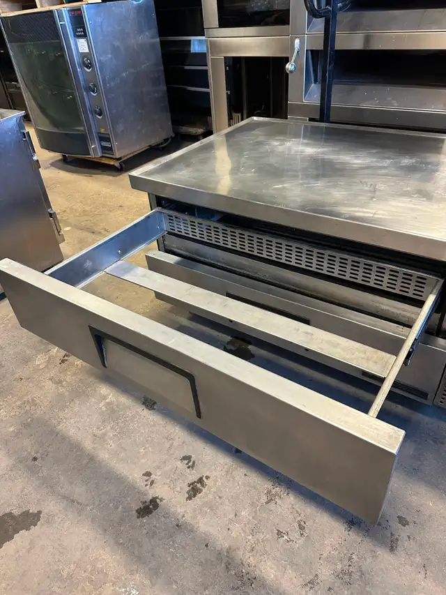 True Used Commercial Restaurant Chef Base Refrigerated 2 Drawer in Other in Calgary - Image 5