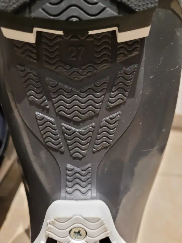 Rossignol downhill Ski Boots size 27-27.5 in Ski in Calgary - Image 7