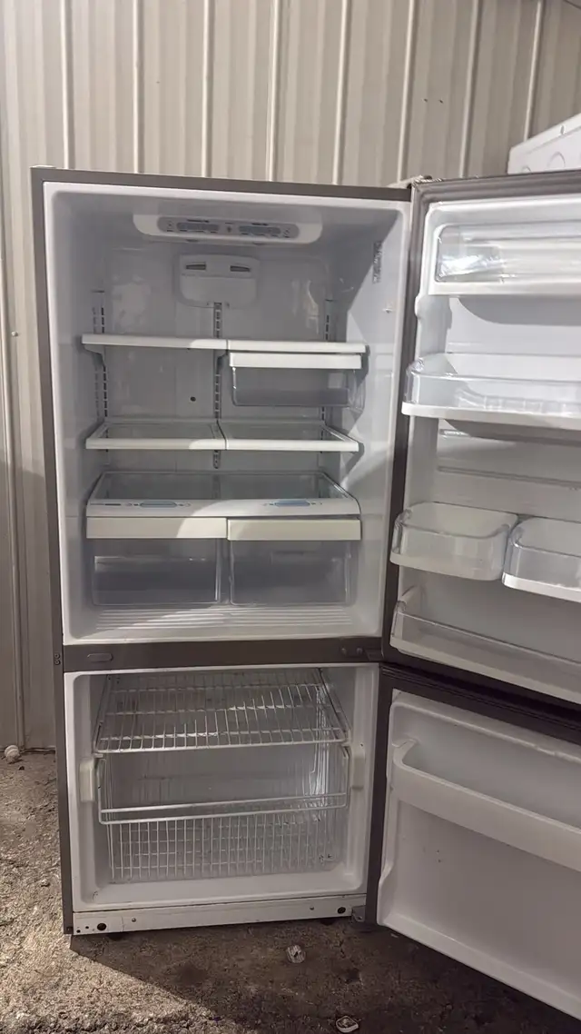 LG Bottom Freezer Refrigerator552492826656122881