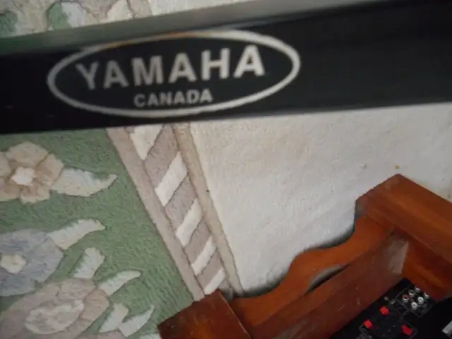 Yamaha YPT-300 61-Key Touch-Sensitive Keyboard Piano Midi w/ Pow in Pianos & Keyboards in Dartmouth - Image 7