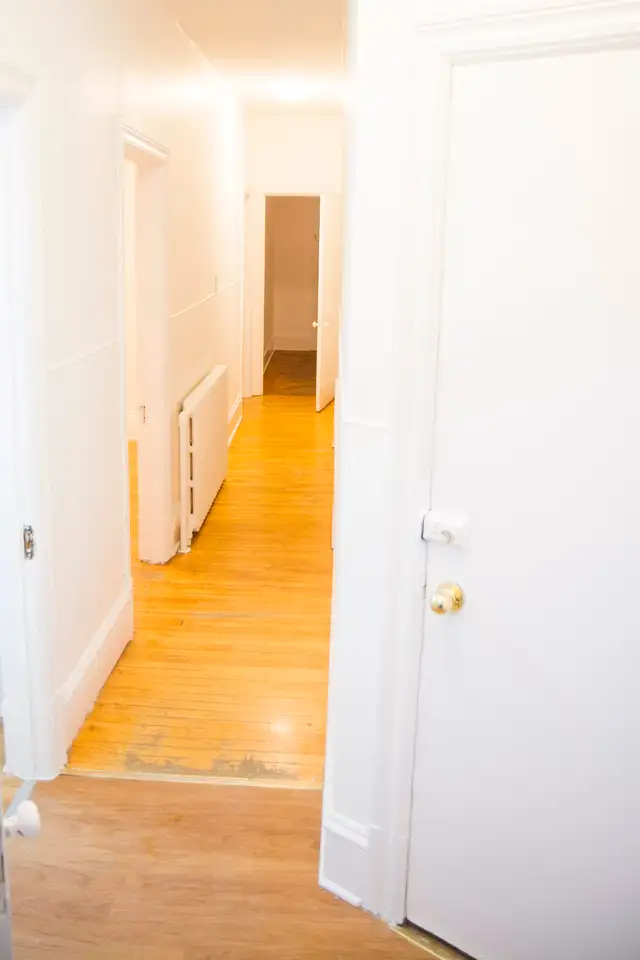 Spacious 1-BR in well maintained Heritage Building - Sandy Hill in Long Term Rentals in Ottawa - Image 11