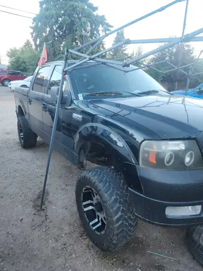 Ill put more pics up in the morning Was my project truck Will start and i did drive it home but I th...