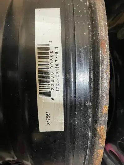 Four rims that comes off a 2017 Nissan rogue 17 “ steel rim