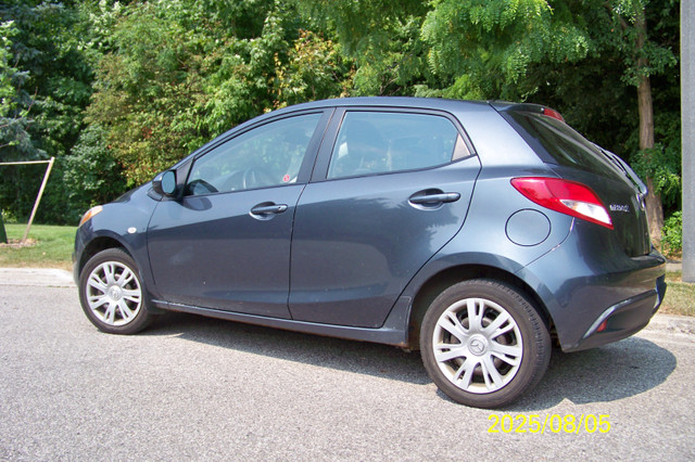 Mazda 2 GX 5-Speed Manual in Cars & Trucks in Mississauga / Peel Region - Image 4