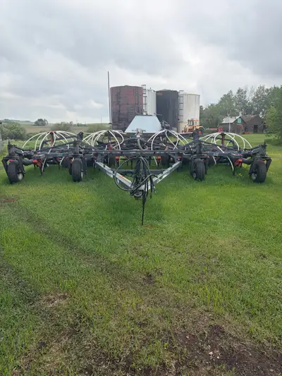 27 Foot Single Shoot Flexi Coil 800 Cultivator Flexi Coil 1110 Air Cart