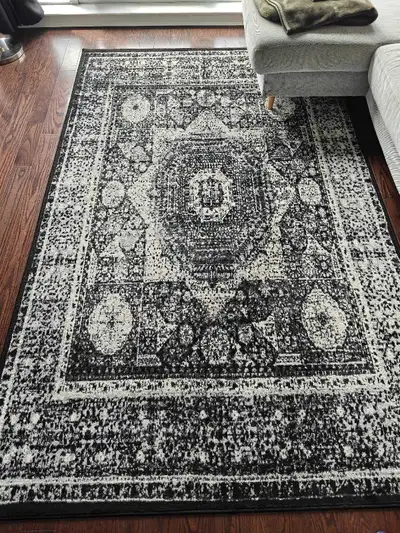"Yareli" Oriental Indoor Rug 5x8', View more