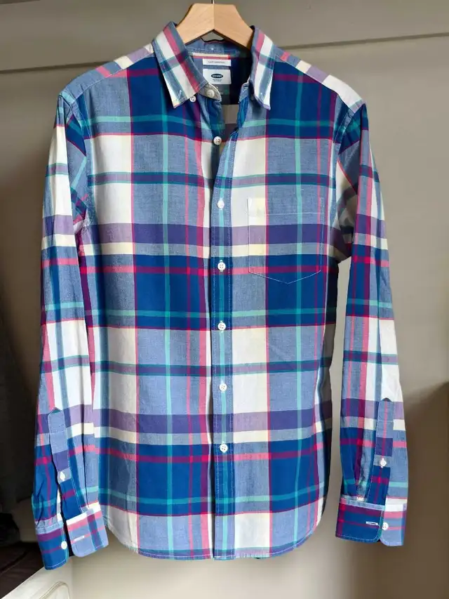 Gap/Calvin Klein/Old Navy men's shirts in Men's in Downtown-West End - Image 6
