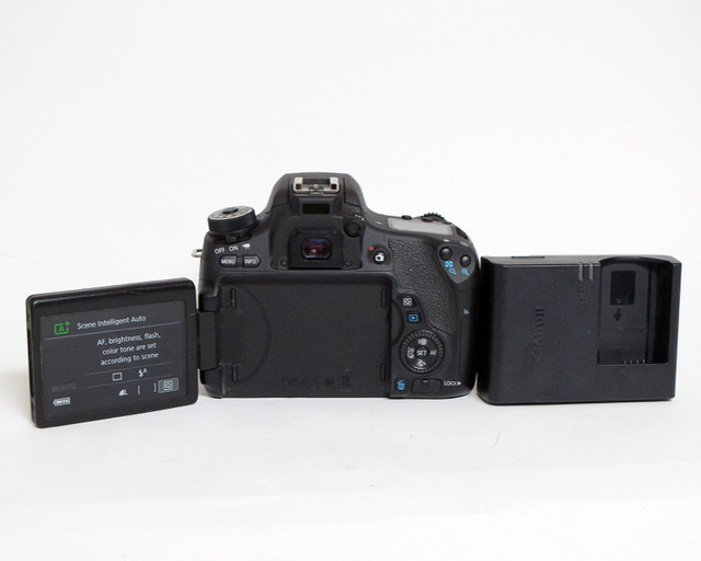 Canon EOS Rebel T6s 24.2MP DSLR NEW SHUTTER $400 in Cameras & Camcorders in Markham / York Region - Image 3