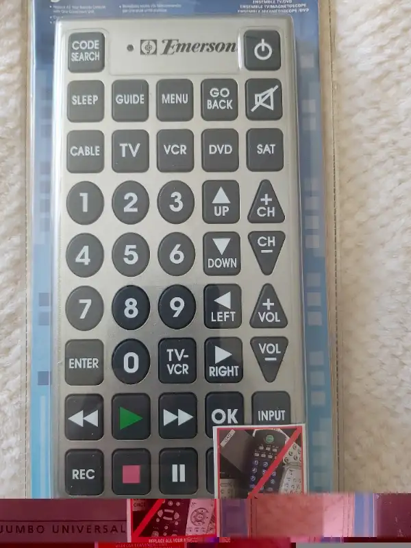 Brand New in Package! Emerson Jumbo Universal Remote in Video & TV Accessories in Saint John - Image 5