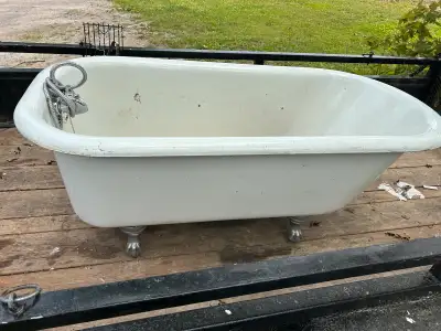 Old Clawfoot Bathtub , View more