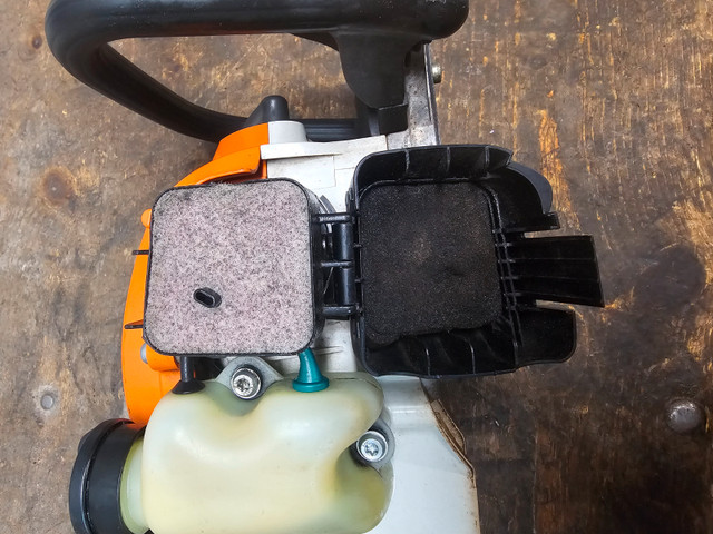 Stihl Hs45 hedge trimmer in Lawnmowers & Leaf Blowers in Woodstock - Image 2