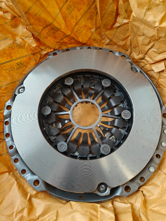 Genuine Hyundai Genesis disc and clutch cover assembly brand new in Other Parts & Accessories in Cambridge - Image 4