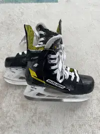 Bauer Supreme Comp hockey skates size 4 D