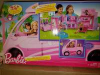 Barbie Sisters' Deluxe Camper 2012 plus Barbie Brand New