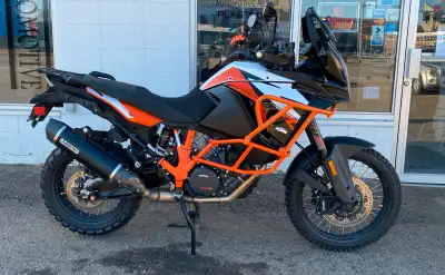 KTM 1290 SAR 2019 KTM Super Adventure R 1301cc V-Twin 1XX HP Bought it brand new on May 30th 2020. I...