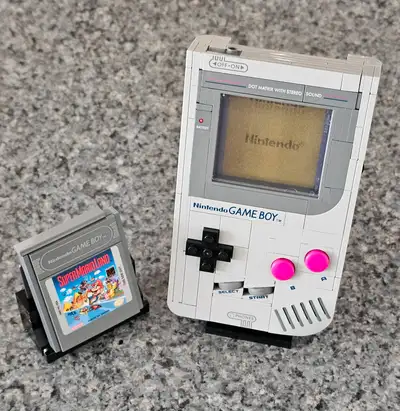 Lego Nintendo Gameboy 72046, View more
