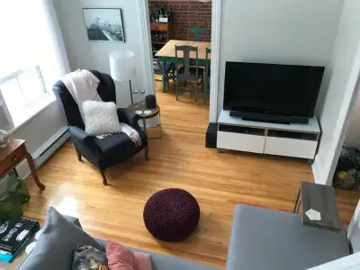 LOGEMENTS À LOUER, appartement Quartier Montcalm 5 1/2, haute ville de Québec, chaleureux, lumineux...
