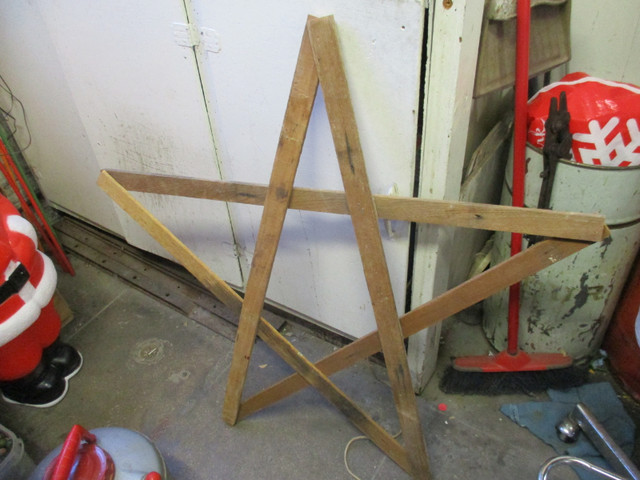 3 WOOD STARS 1915 PLASTER LATHE $15 EA. YARD COTTAGE  HOME DECOR in Arts & Collectibles in Winnipeg - Image 3