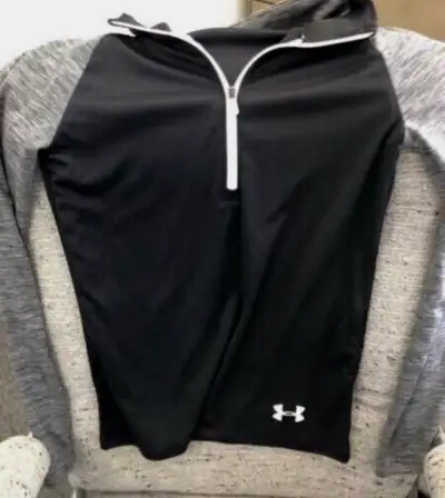 Youth Ladies Under Armour Fitted Heatgear top for sale. , View more