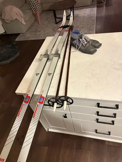 Cross country ski set men’s 10.5 boots and 205cm skis and poles , View more
