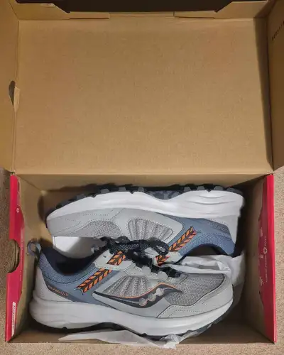 SAUCONY EXCURSION TR17..WIDE WIDTH..SZ 11W..Asking $39FIRM, View more