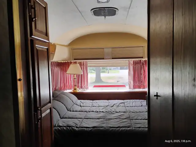 1987 Airstream Motorhome in RVs & Motorhomes in Brockville - Image 10