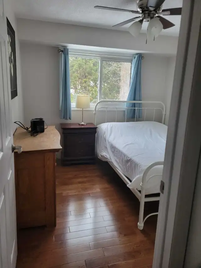 room for rent working females preffered in Short Term Rentals in Ottawa - Image 2