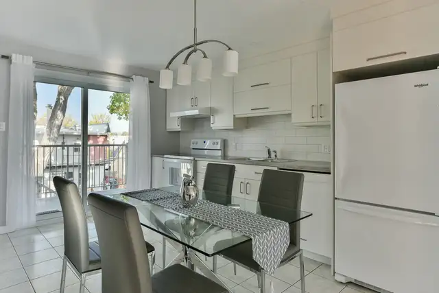 Condo-hôtel, 41/2, formule tout inclus, stationnement, Vieux-Lon