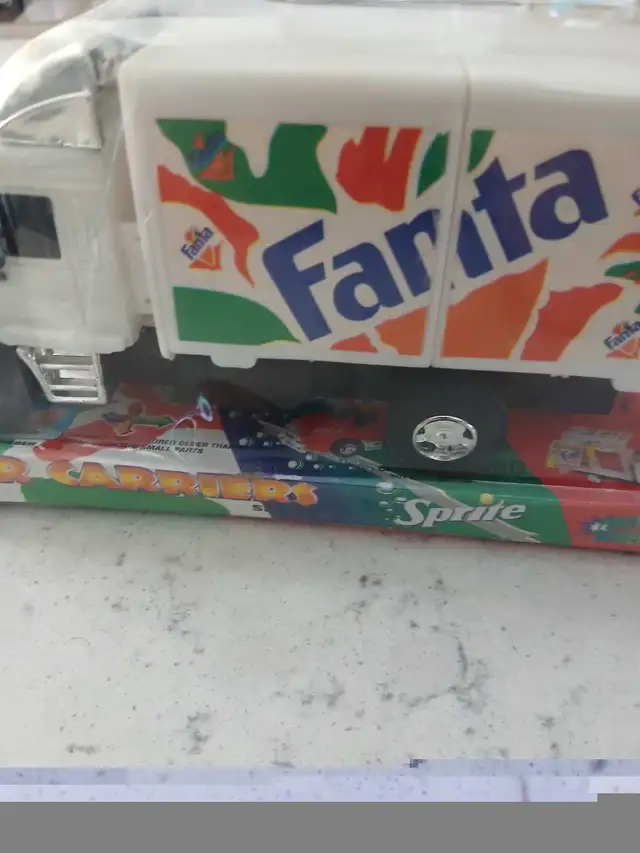 Fanta delivery truck in Arts & Collectibles in Stratford - Image 6
