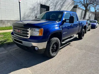 2013 GMC Sierra 2500hd 6.0L gas. Runs and drives great. Tires are about 50%. LED headlights and fog...