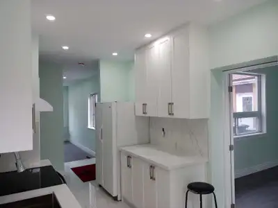 3 Private Rooms for Rent- Kitchen &washroom share - utility incd
