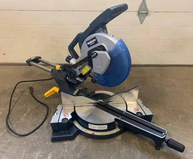 Mastercraft Dual Bevel Sliding Compound Miter Saw in Power Tools in Red Deer - Image 10