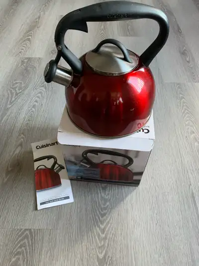 Barely used , boiling whistle, very new kettle with box . New - Salad spinner $5