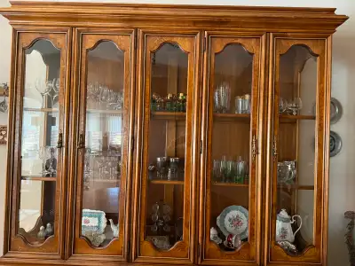 This suite was purchased in 1982 for $7500.00 and is in imaculate shape. Sklar Peppler Marquetry Din...