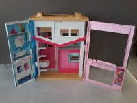 Jouets enfants-maisons-camion /$10.00 ch.