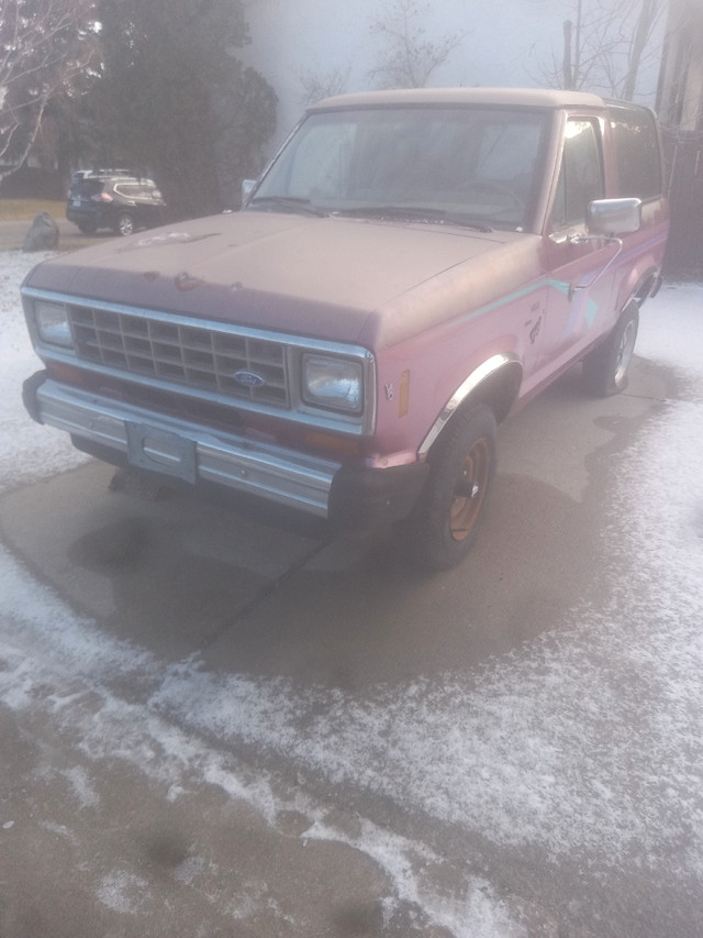 1985 bronco 2 4x4  in Cars & Trucks in Lethbridge - Image 2