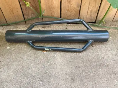 3” OD X 7.5” W X 23” H fence post driver in excellent condition. Heavy duty