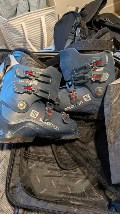 Ski (Salomon) boots for sale, View more