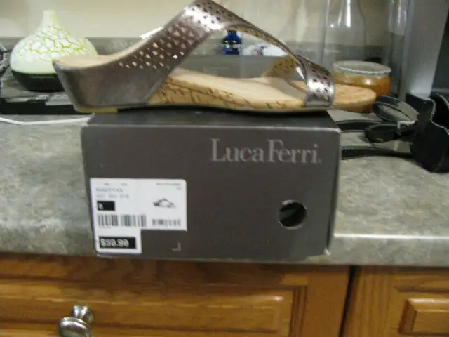 LUCA FERRI FOOTWEAR in Women's - Shoes in Norfolk County - Image 4