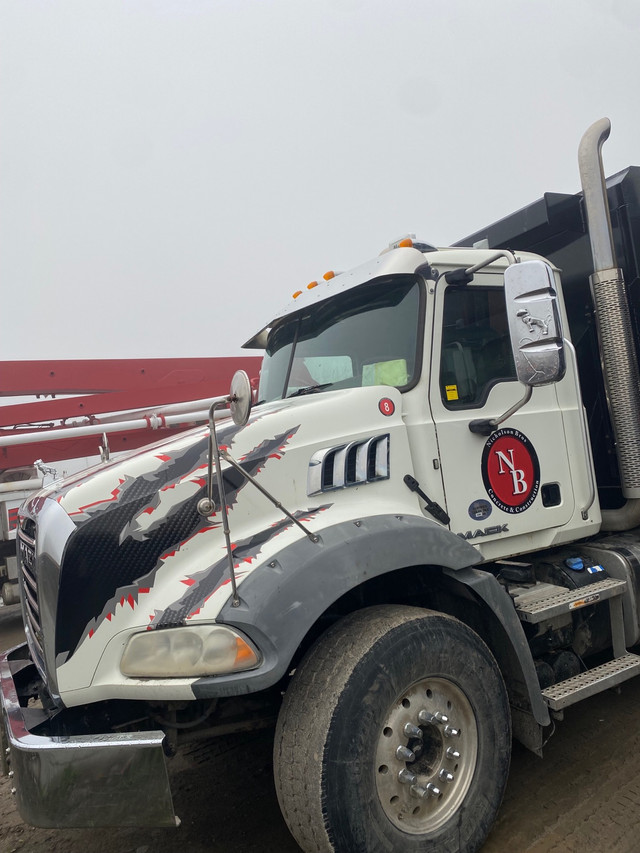 2018 Mack  dans Camions lourds  à Trenton - Image 2