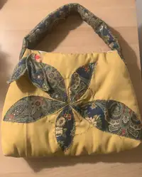 Quilted handbag 