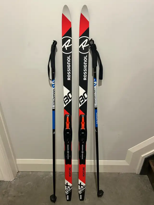 Rossignol Venture X-Tour XC Skis & Poles - 130 cm in Ski in Ottawa - Image 2
