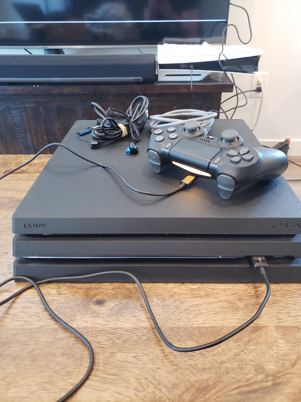 PS4 Pro 1TB console in box. in Sony Playstation 4 in Comox / Courtenay / Cumberland - Image 3