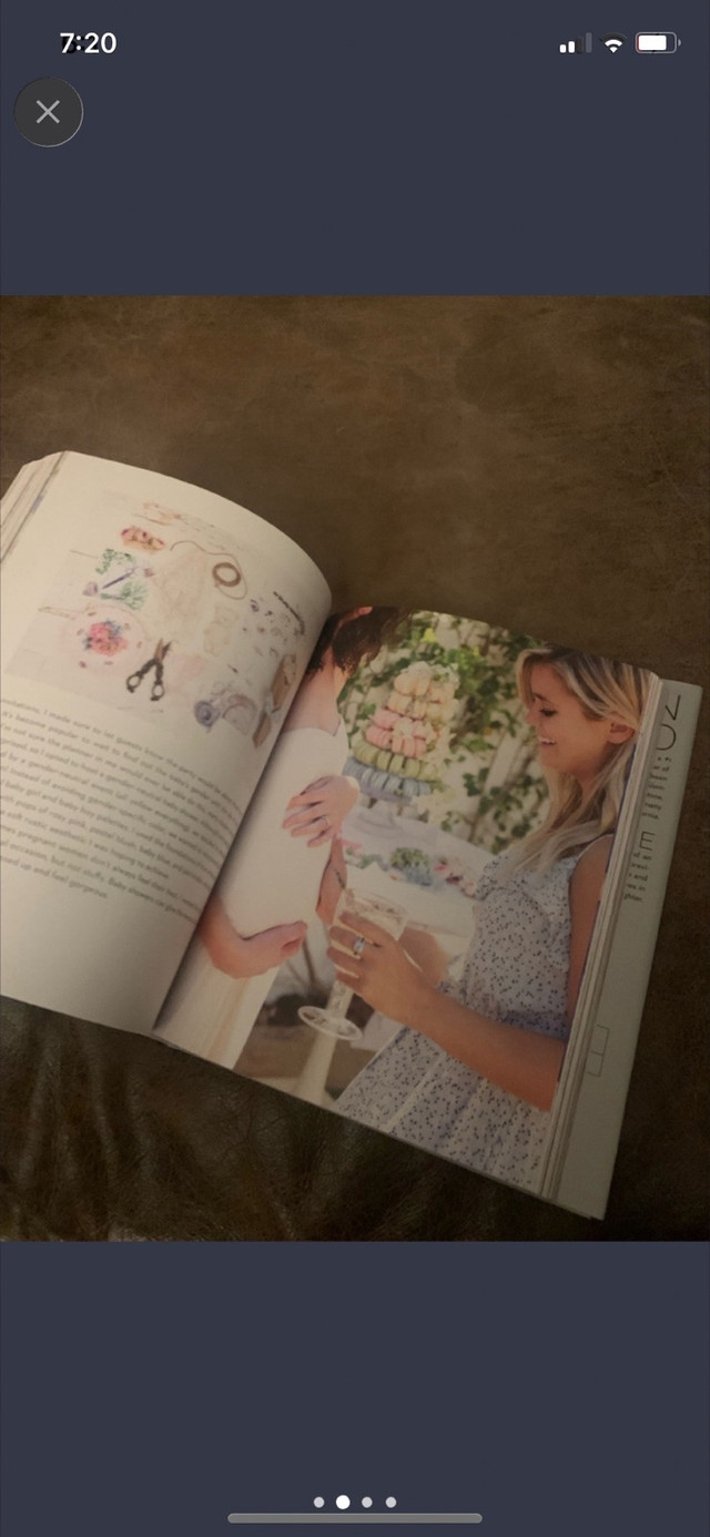 Lauren Conrad Celebrate hardcover book  in Non-fiction in Owen Sound - Image 2