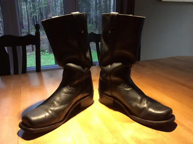 Bottes de moto Boulet in Other in Québec City - Image 2