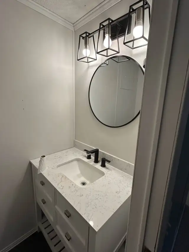 Double Wide Mobile Home For Sale For Removal Only in Houses for Sale in Regina - Image 25