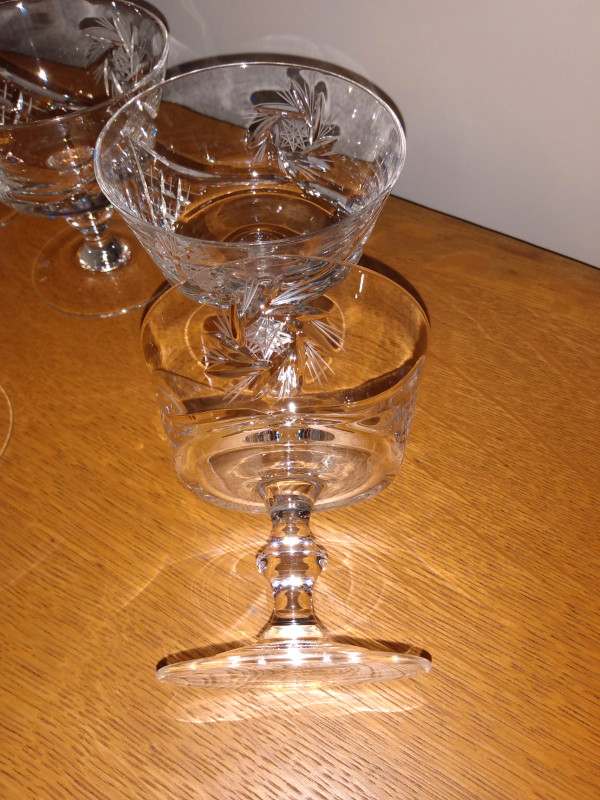 Vintage Pinwheel Bohemian Czech sherbert/shrimp cocktail glasses in Arts & Collectibles in Delta/Surrey/Langley - Image 4