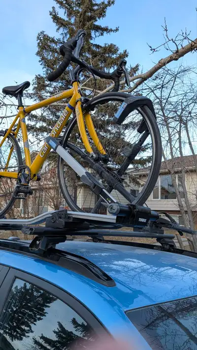 The rack is in working condition. There are some cosmetic nuances that do not affect performance. Al...