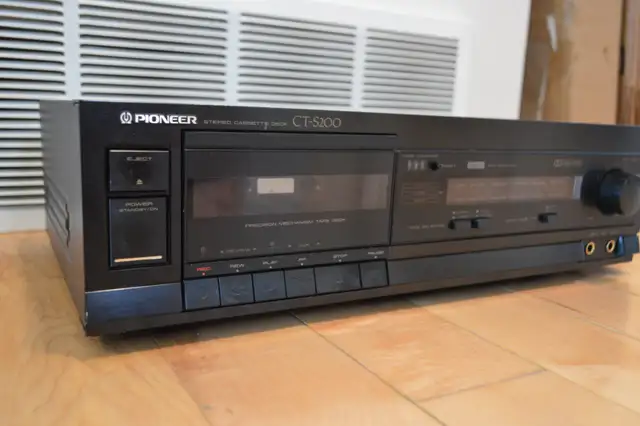 PIONEER STEREO CASSETTE DECK in Stereo Systems & Home Theatre in Edmonton - Image 3