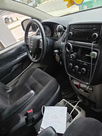 2014 Dodge grand caravan SXT, 295k odometer. In excellent condition. No accidents. Comes from smoke...
